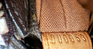 Louis Vuitton Cabas Mezzo