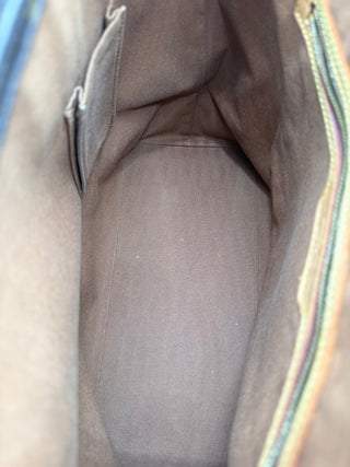 Louis Vuitton Cabas Mezzo