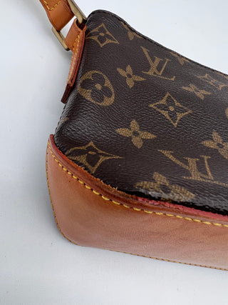 Louis Vuitton Trotteur Crossbody Monogram