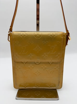 Louis Vuitton Monogram Vernis Mott Pochette