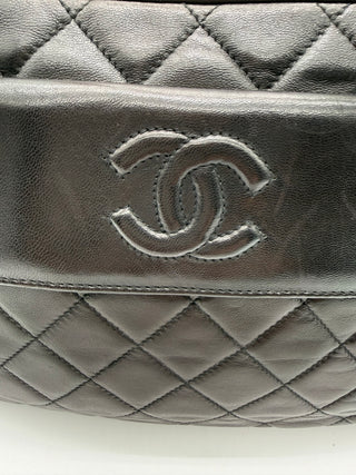 Chanel Vintage Quilted Lambskin Tassel Camera Bag – Black Leather with 24K Gold-Plated Hardware