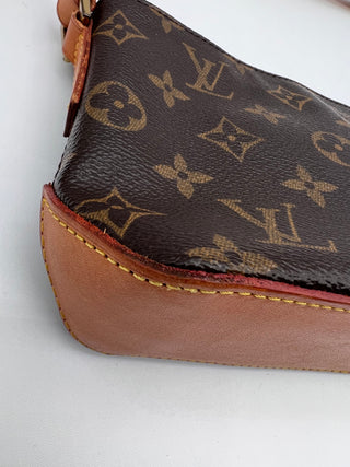 Louis Vuitton Trotteur Crossbody Monogram