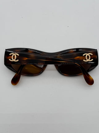 CHANEL Vintage Tortoiseshell CC Sunglasses