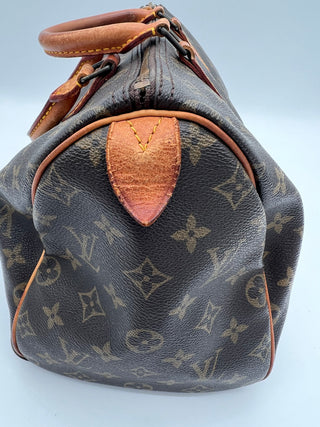 LOUIS VUITTON Speedy 30