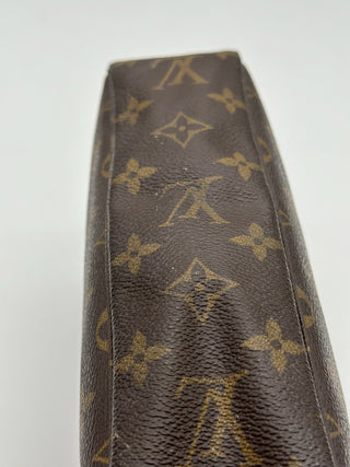 LOUIS VUITTON Trousse 23 Toiletry Pouch