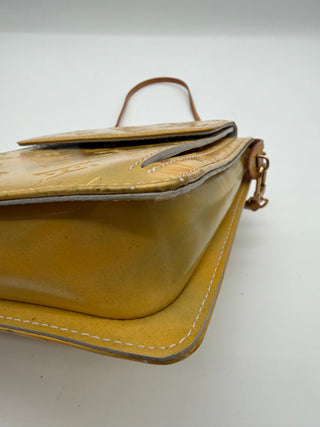 Louis Vuitton Monogram Vernis Mott Pochette