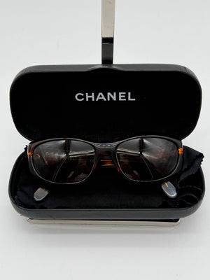 CHANEL Vintage Tortoiseshell CC Sunglasses