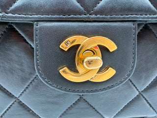 CHANEL VINTAGE DIANA SINGLE FLAP GHW