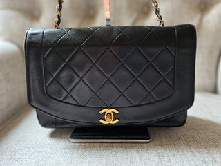 CHANEL Vintage Diana Lambskin 24K GHW